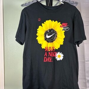 Nike Black Graphic T-Shirt for Men